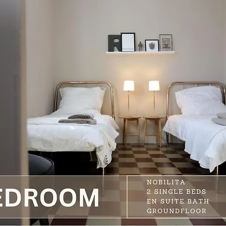 Al Castello - Pool - Direkte Seefront - 12 Gaeste - 4sz - 4 Baeder Tatil Evi *