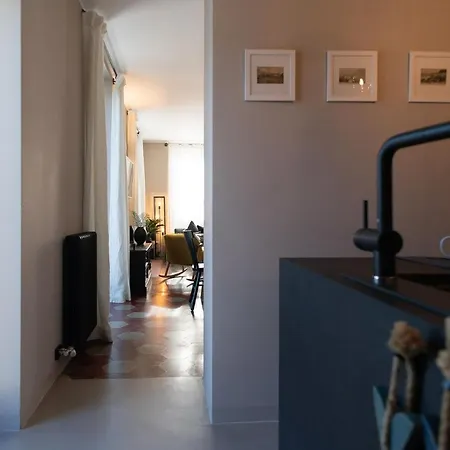 Al Castello - Pool - Direkte Seefront - 12 Gaeste - 4sz - 4 Baeder Tatil Evi